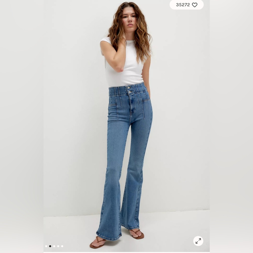 Free People WE THE FREE Jayde Flare Jeans Size‎ 32 Light Wash High Rise Stretch